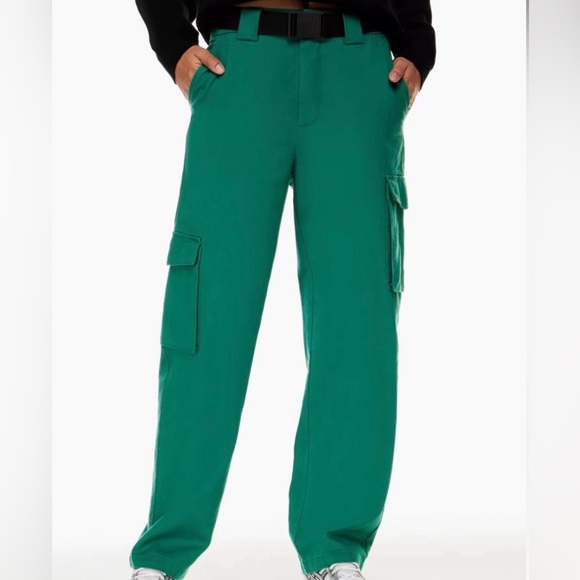 Aritzia TNA Biome Green Cargo Pant - Picture 2 of 5